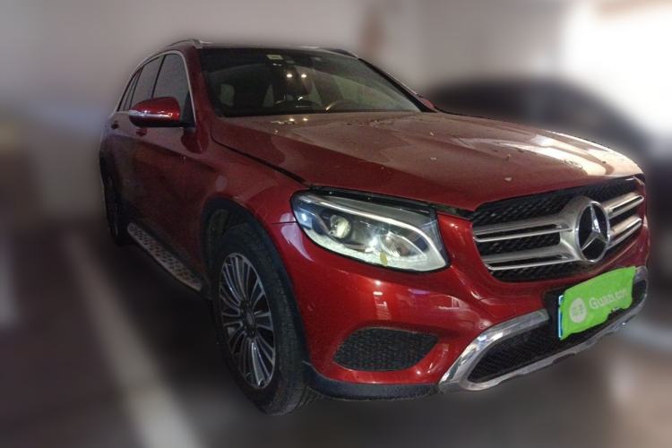 Used Mercedes-Benz GLC 2016 GLC 260 4MATIC Dynamic Edition Front Right 45 Deg