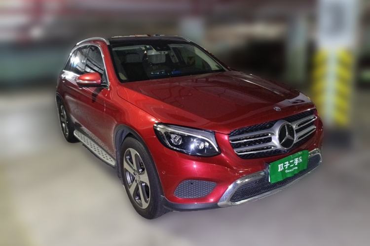 Used Mercedes-Benz GLC 2016 GLC 300 4MATIC Dynamic Model Front Right 45 Deg