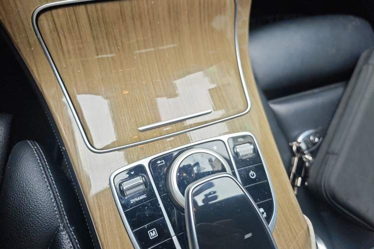 Used Mercedes-Benz GLC 2016 GLC 260 4MATIC Luxury Model Gear Lever