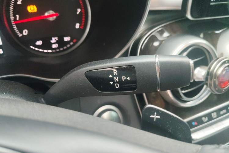 Used Mercedes-Benz GLC 2016 GLC 260 4MATIC Luxury Model Gear Lever
