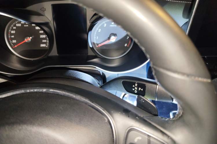 Used Mercedes-Benz GLC 2016 GLC 200 4MATIC Gear Lever