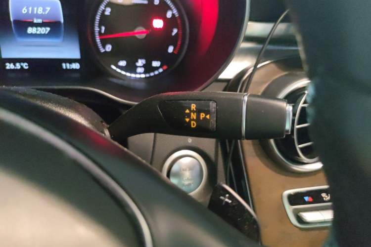 Used Mercedes-Benz GLC 2016 GLC 300 4MATIC Dynamic Model Gear Lever