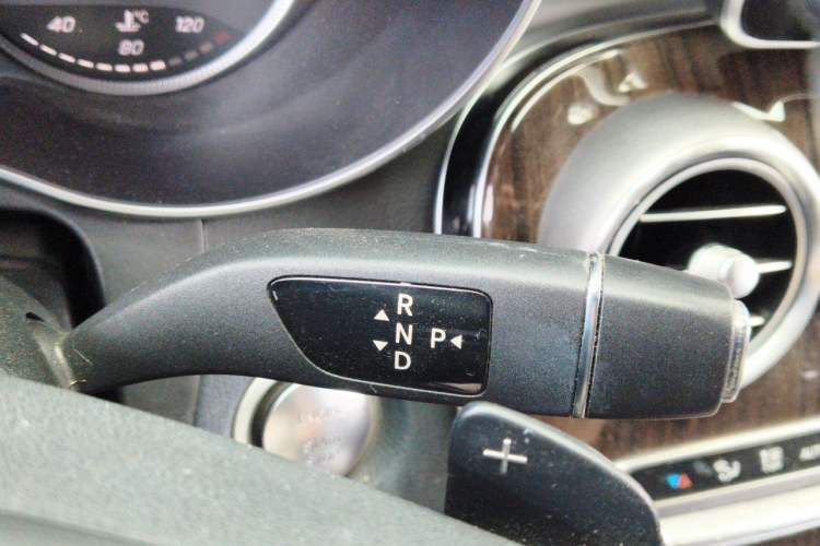 Used Mercedes-Benz GLC 2016 GLC 260 4MATIC Luxury Model Gear Lever