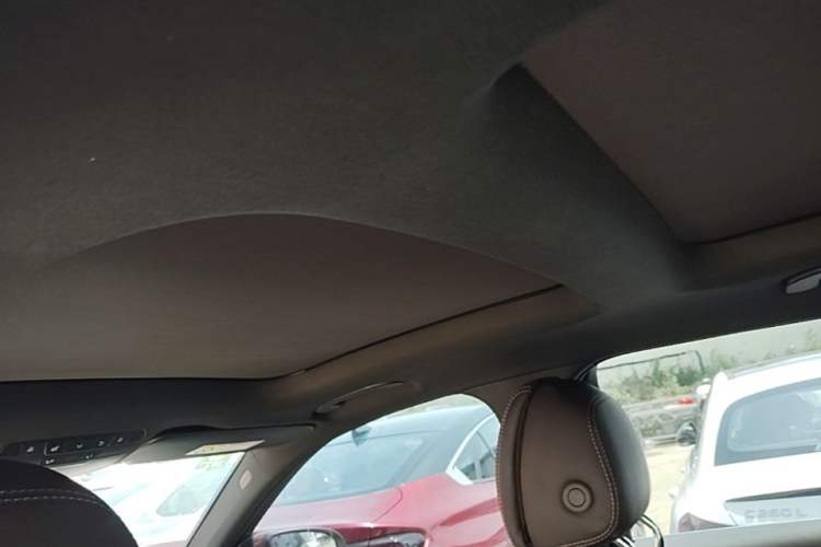 Used Mercedes-Benz GLC 2016 GLC 260 4MATIC Luxury Model Headliner