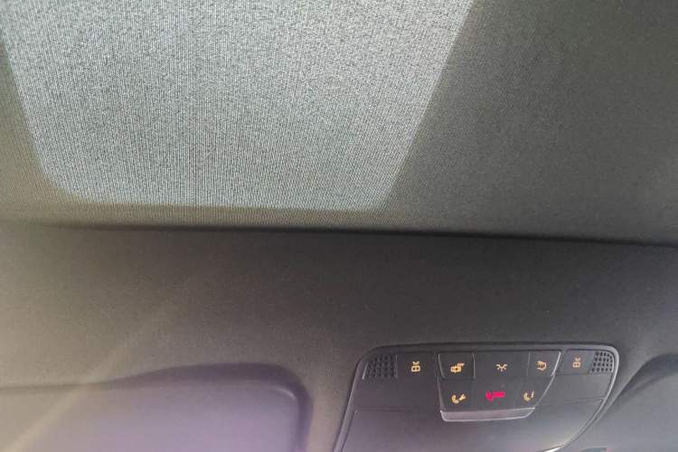 Used Mercedes-Benz GLC 2016 GLC 300 4MATIC Luxury Model Headliner