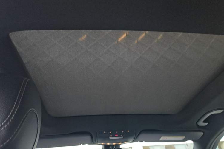 Used Mercedes-Benz GLC 2016 GLC 200 4MATIC Headliner