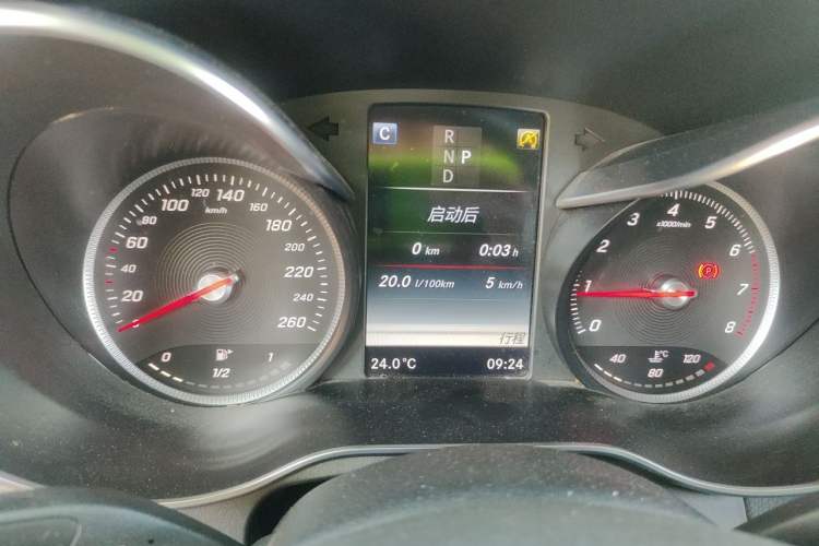 Used Mercedes-Benz GLC 2016 GLC 260 4MATIC Luxury Model Instrument Cluster
