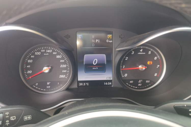 Used Mercedes-Benz GLC 2016 GLC 260 4MATIC Luxury Model Instrument Cluster