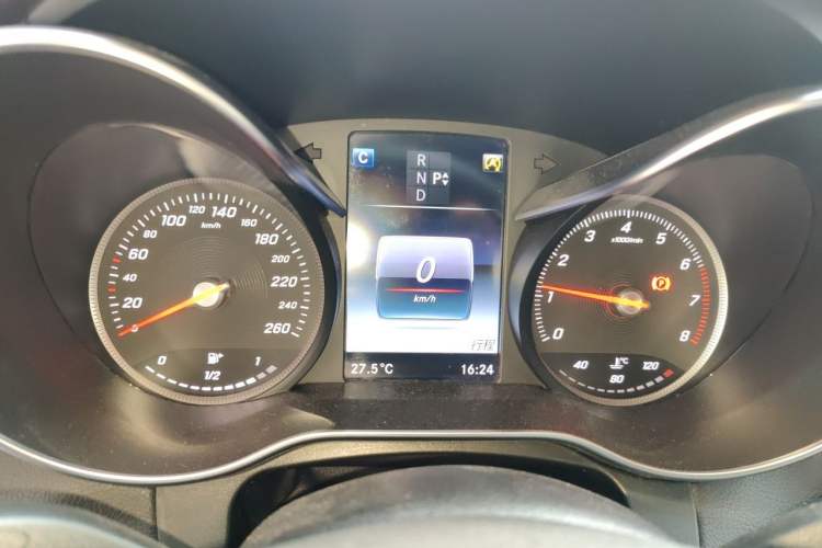 Used Mercedes-Benz GLC 2016 GLC 260 4MATIC Luxury Model Instrument Cluster