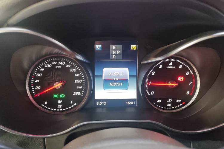Used Mercedes-Benz GLC 2016 GLC 300 4MATIC Luxury Model Instrument Cluster