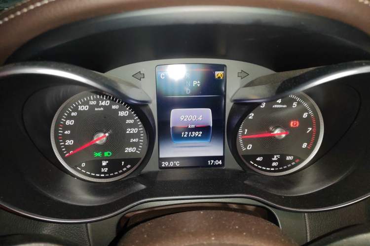 Used Mercedes-Benz GLC 2016 GLC 300 4MATIC Dynamic Model Instrument Cluster