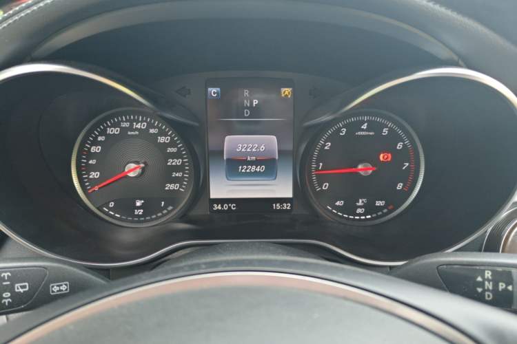 Used Mercedes-Benz GLC 2016 GLC 300 4MATIC Dynamic Model Instrument Cluster