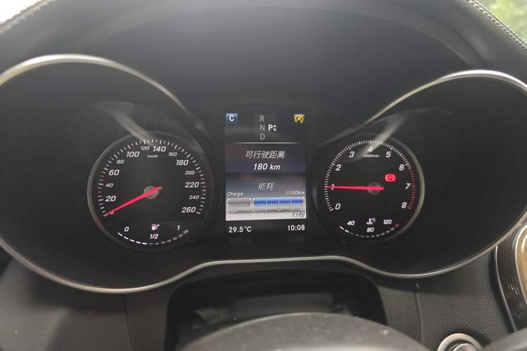 Used Mercedes-Benz GLC 2016 GLC 260 4MATIC Luxury Model Instrument Cluster