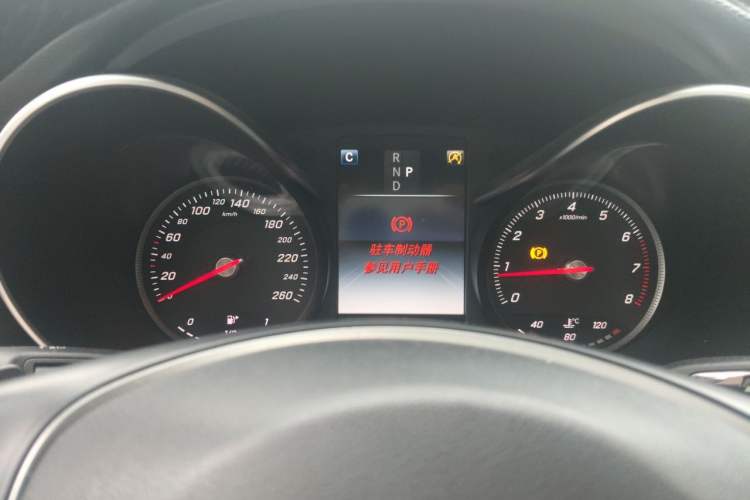 Used Mercedes-Benz GLC 2016 GLC 260 4MATIC Luxury Model Instrument Cluster