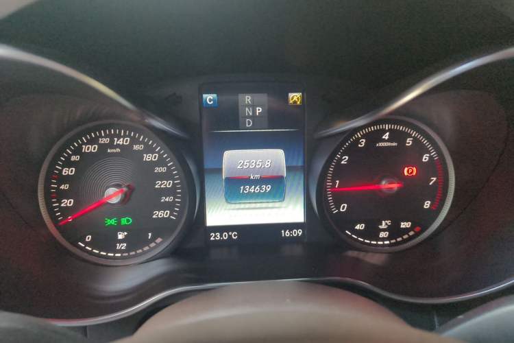 Used Mercedes-Benz GLC 2016 GLC 260 4MATIC Dynamic Edition Instrument Cluster
