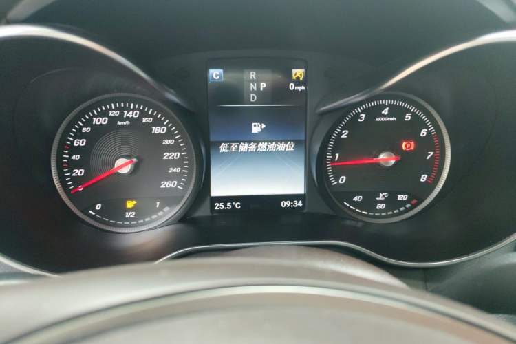 Used Mercedes-Benz GLC 2016 GLC 260 4MATIC Dynamic Edition Instrument Cluster