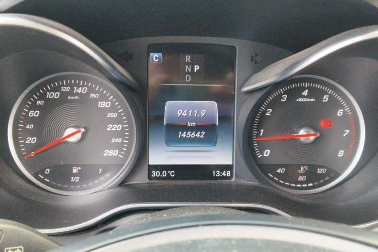 Used Mercedes-Benz GLC 2016 GLC 260 4MATIC Luxury Model Instrument Cluster