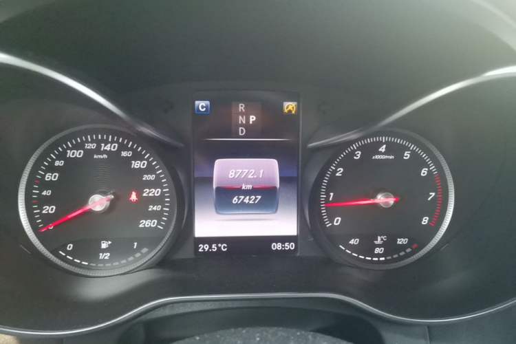 Used Mercedes-Benz GLC 2016 GLC 260 4MATIC Luxury Model Instrument Cluster