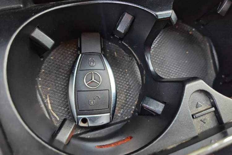 Used Mercedes-Benz GLC 2016 GLC 200 4MATIC Interior 1