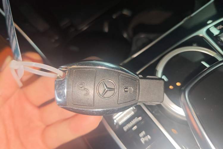 Used Mercedes-Benz GLC 2016 GLC 200 4MATIC Interior 1