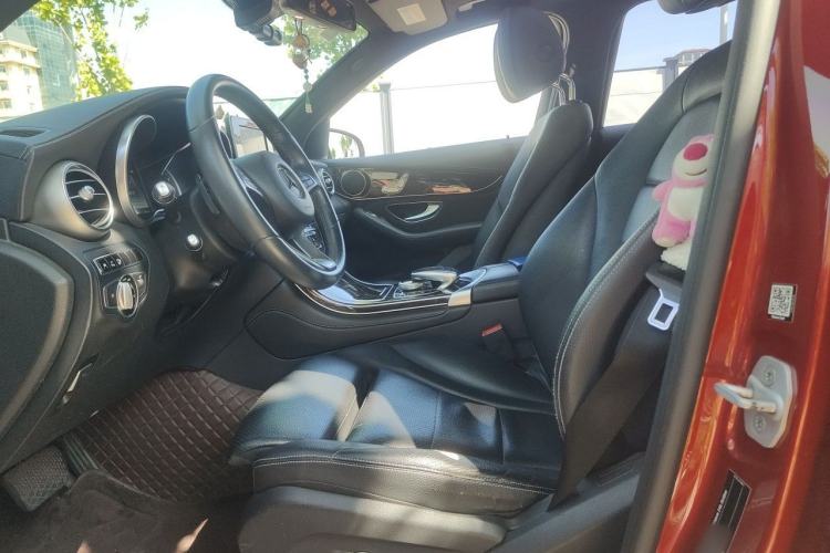 Used Mercedes-Benz GLC 2016 GLC 260 4MATIC Luxury Model Left Front Seat