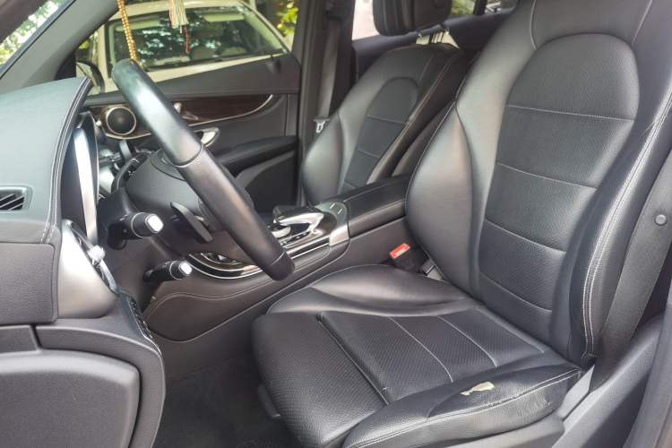 Used Mercedes-Benz GLC 2016 GLC 260 4MATIC Luxury Model Left Front Seat