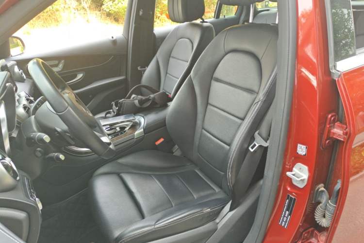 Used Mercedes-Benz GLC 2016 GLC 300 4MATIC Dynamic Model Left Front Seat