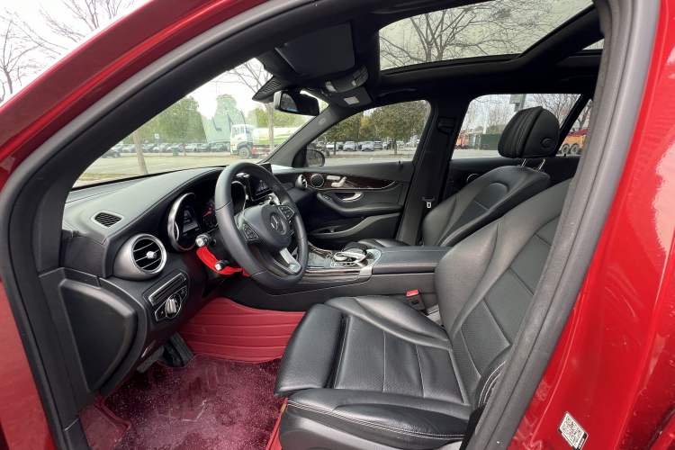 Used Mercedes-Benz GLC 2016 GLC 260 4MATIC Dynamic Edition Left Front Seat