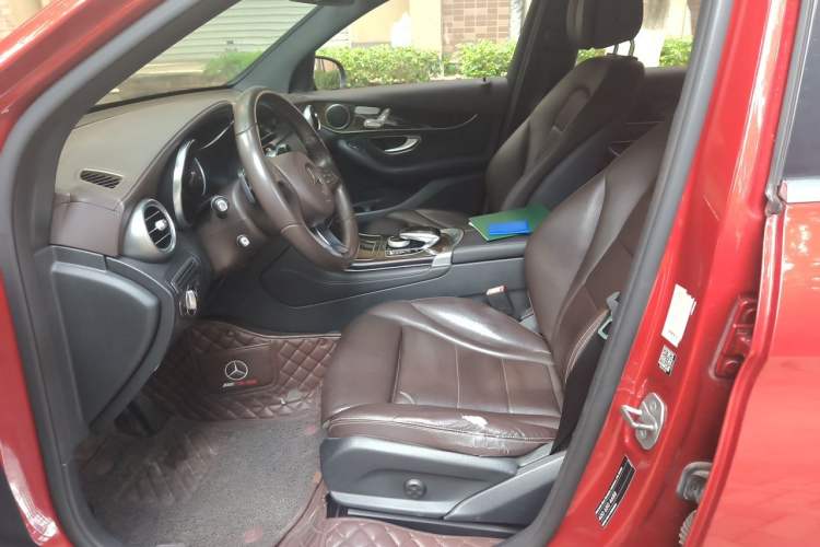 Used Mercedes-Benz GLC 2016 GLC 260 4MATIC Dynamic Edition Left Front Seat