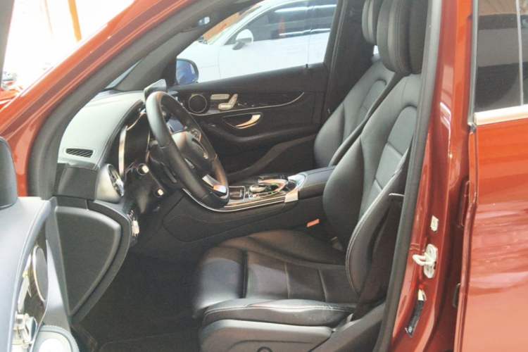 Used Mercedes-Benz GLC 2016 GLC 260 4MATIC Luxury Model Left Front Seat