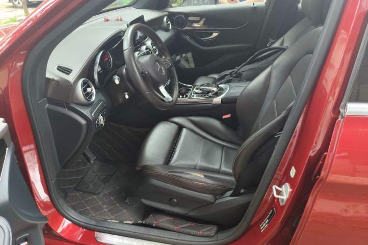 Used Mercedes-Benz GLC 2016 GLC 260 4MATIC Dynamic Edition Left Front Seat