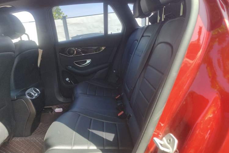 Used Mercedes-Benz GLC 2016 GLC 260 4MATIC Luxury Model Left Rear Seat