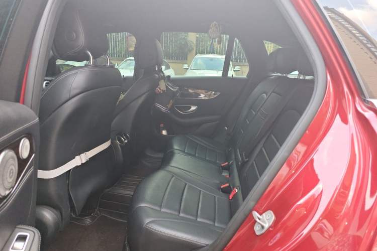 Used Mercedes-Benz GLC 2016 GLC 260 4MATIC Dynamic Edition Left Rear Seat