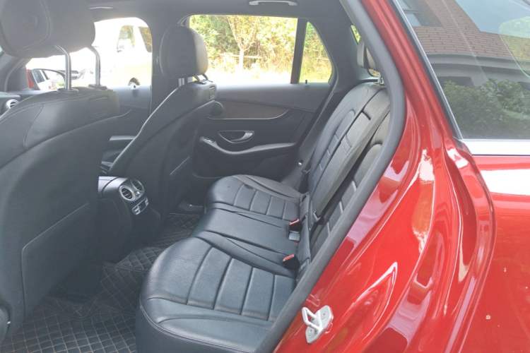 Used Mercedes-Benz GLC 2016 GLC 300 4MATIC Dynamic Model Left Rear Seat