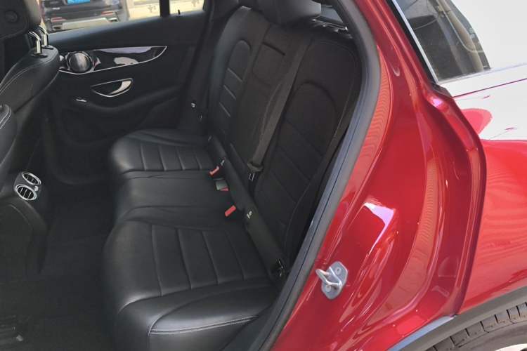 Used Mercedes-Benz GLC 2016 GLC 260 4MATIC Luxury Model Left Rear Seat