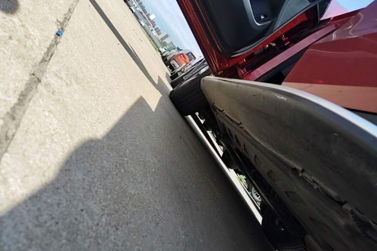 Used Mercedes-Benz GLC 2016 GLC 260 4MATIC Luxury Model Left Side Sill