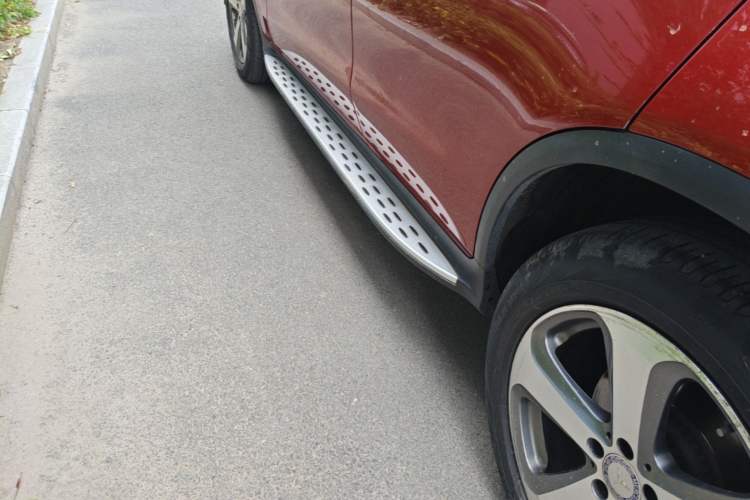 Used Mercedes-Benz GLC 2016 GLC 300 4MATIC Dynamic Model Left Side Sill