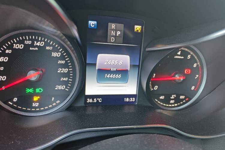 Used Mercedes-Benz GLC 2016 GLC 200 4MATIC Odometer Close Up