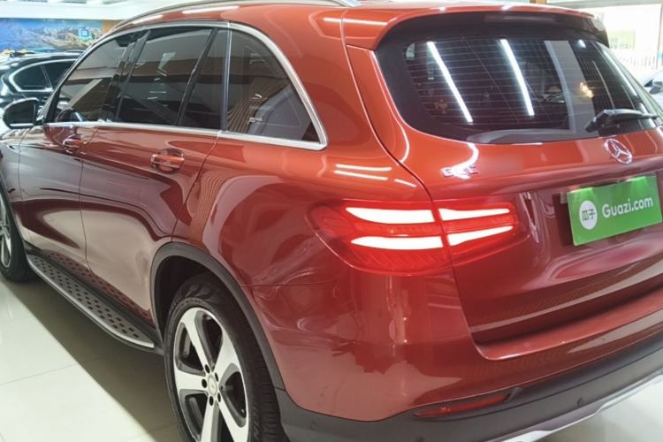 Used Mercedes-Benz GLC 2016 GLC 260 4MATIC Luxury Model Rear Left 45 Deg