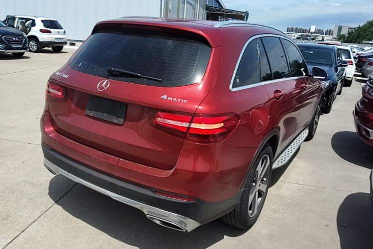 Used Mercedes-Benz GLC 2016 GLC 260 4MATIC Luxury Model Rear Right 45 Deg