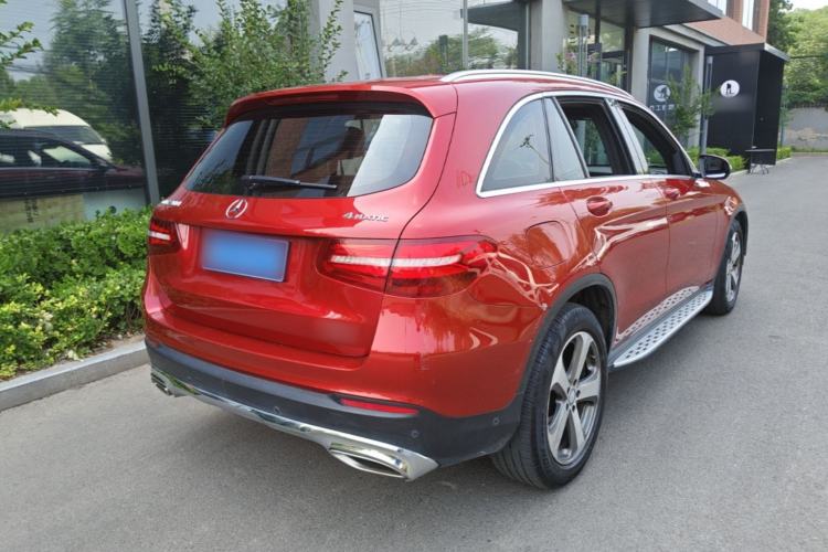 Used Mercedes-Benz GLC 2016 GLC 300 4MATIC Dynamic Model Rear Right 45 Deg