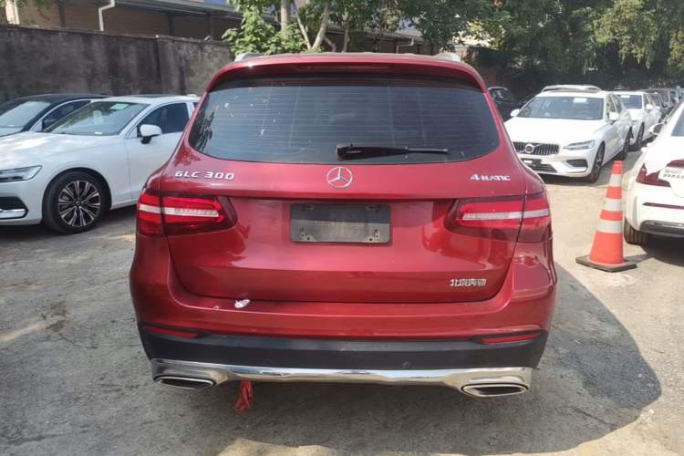 Used Mercedes-Benz GLC 2016 GLC 260 4MATIC Luxury Model Rear