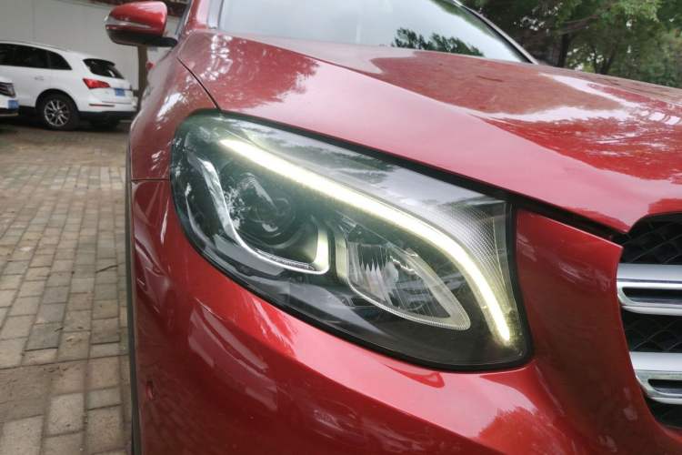 Used Mercedes-Benz GLC 2016 GLC 260 4MATIC Dynamic Edition Right Front Headlight