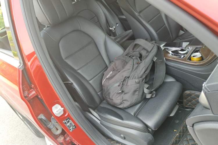 Used Mercedes-Benz GLC 2016 GLC 300 4MATIC Dynamic Model Right Front Seat