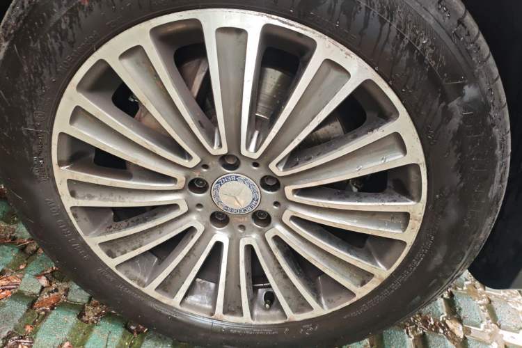 Used Mercedes-Benz GLC 2016 GLC 200 4MATIC Right Front Wheel Hub