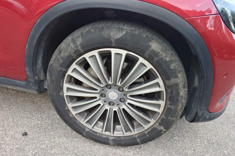 Used Mercedes-Benz GLC 2016 GLC 260 4MATIC Dynamic Edition Right Front Wheel Hub