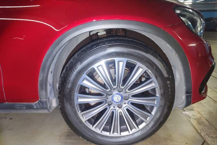 Used Mercedes-Benz GLC 2016 GLC 200 4MATIC Right Front Wheel Hub
