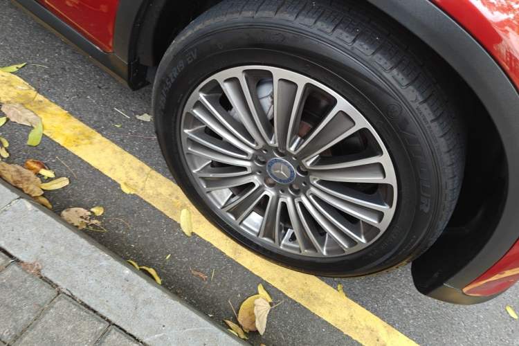 Used Mercedes-Benz GLC 2016 GLC 200 4MATIC Right Front Wheel Hub
