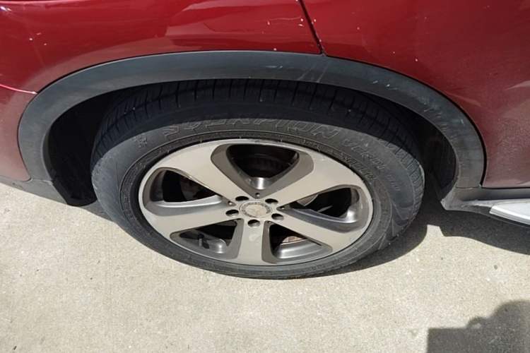 Used Mercedes-Benz GLC 2016 GLC 260 4MATIC Luxury Model Right Rear Wheel Hub