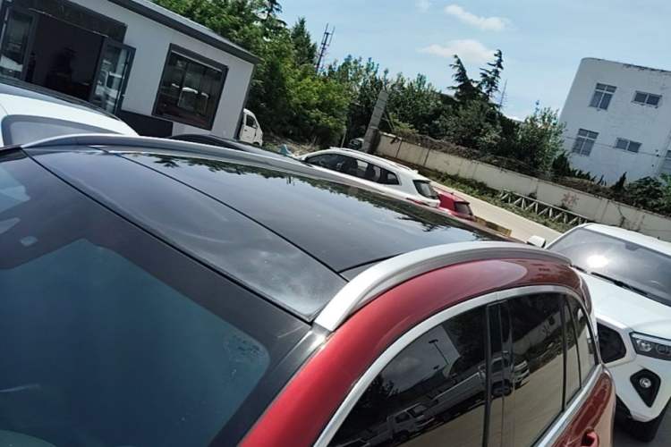 Used Mercedes-Benz GLC 2016 GLC 260 4MATIC Luxury Model Roof
